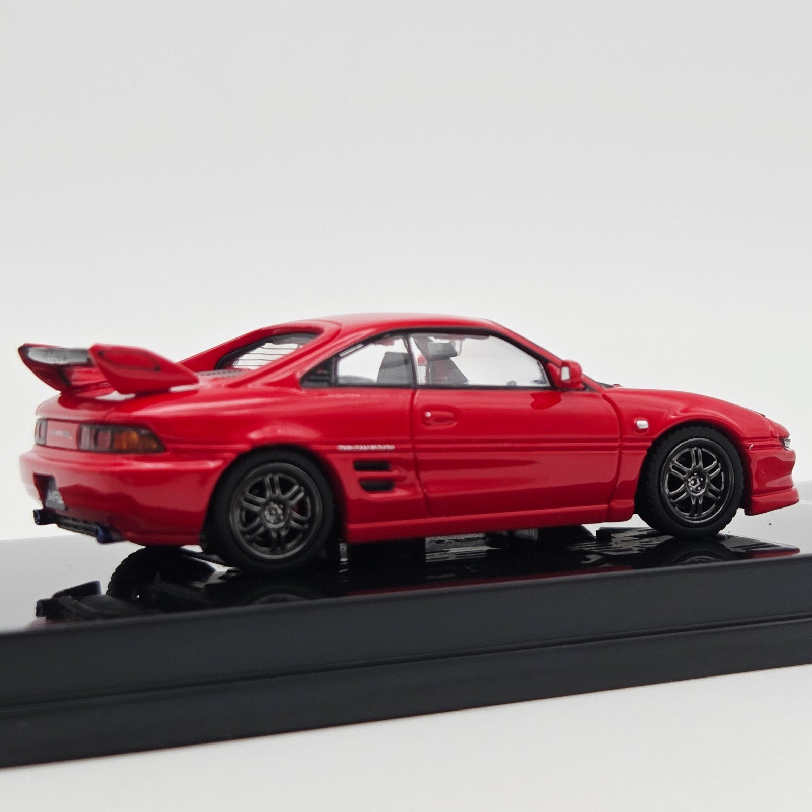 Inno64 – Toyota MR2 (SW20), red
Zeer gedetailleerd model
Gel, Mymodelcar@outlook.com, Auto, Ophalen of Verzenden, Inno64