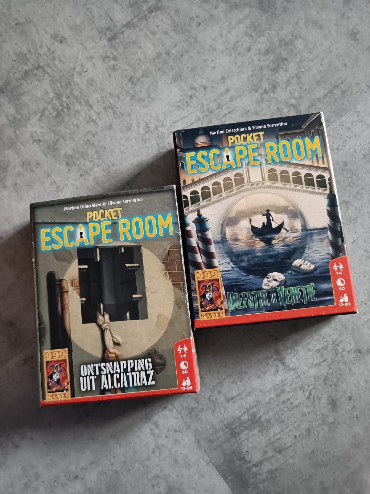 Pocket Escape Room: Ontsnapping Alcatraz & Overval Veneti, Vijf spelers of meer, Ophalen of Verzenden, Zo goed als nieuw, 999 Games