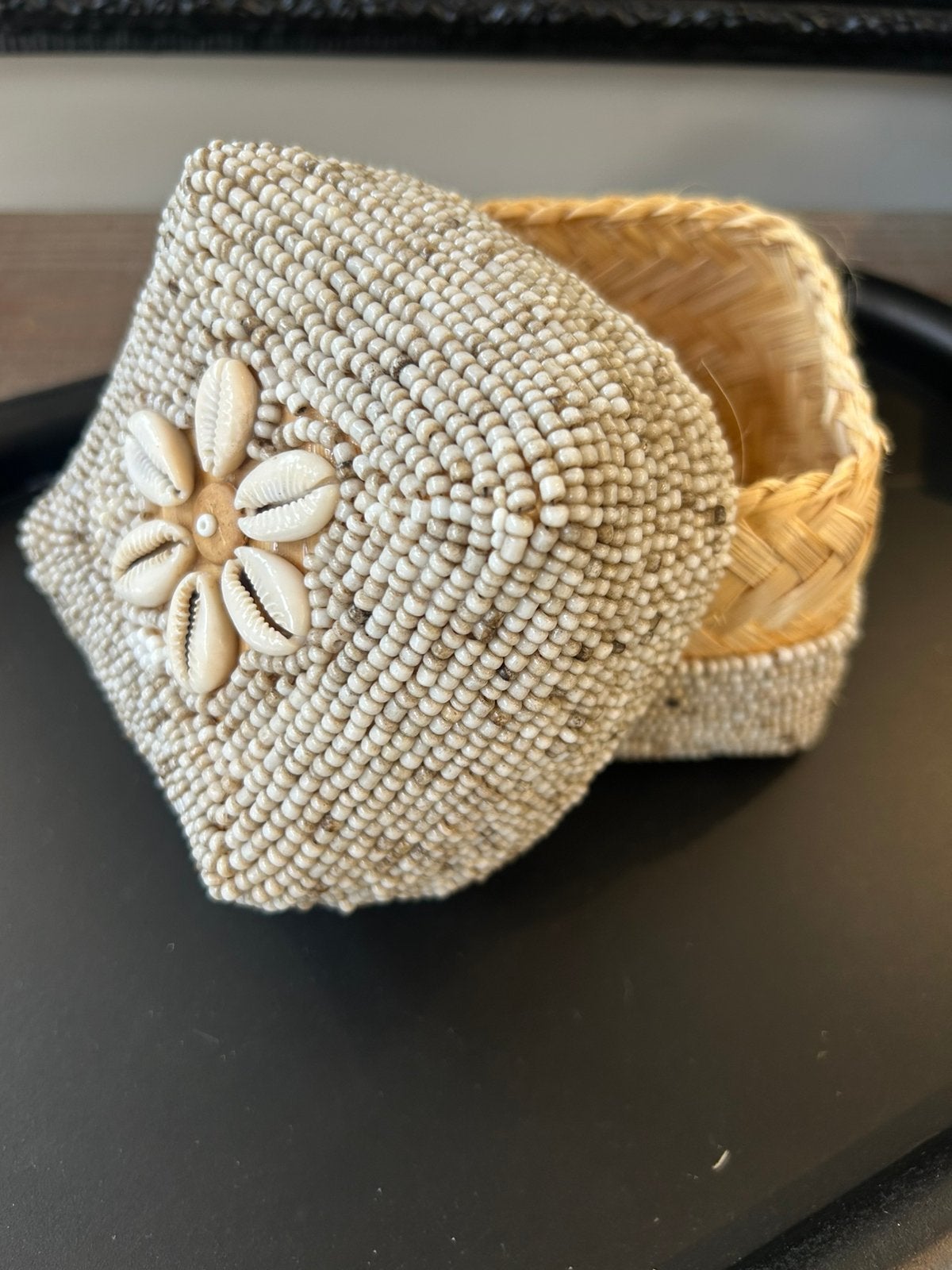 Offermandje beige., Huis en Inrichting, Woonaccessoires | Schalen en Manden, Mand, Vierkant, Nieuw, Ophalen of Verzenden