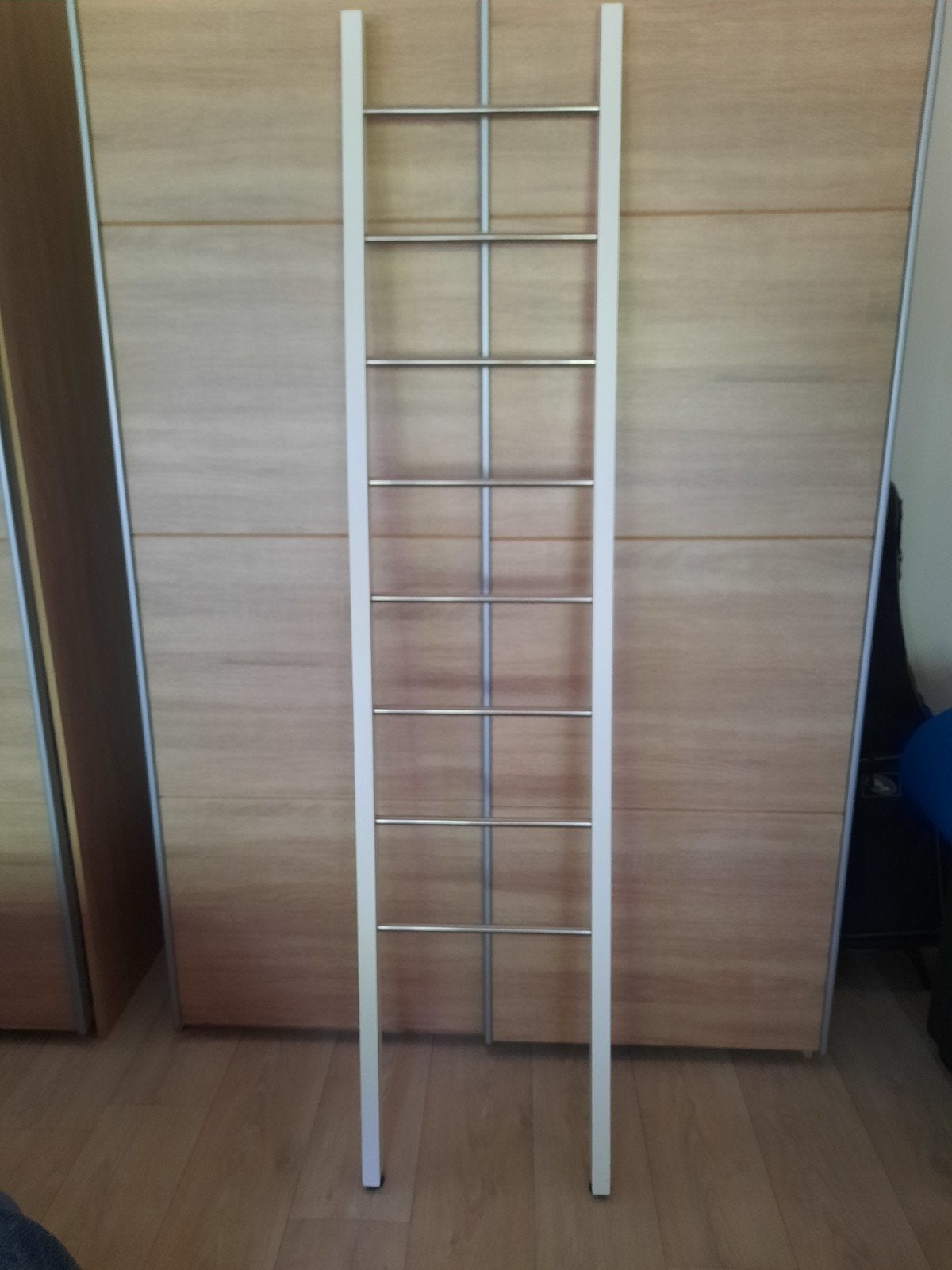 Witte decoratie ladder, Ophalen