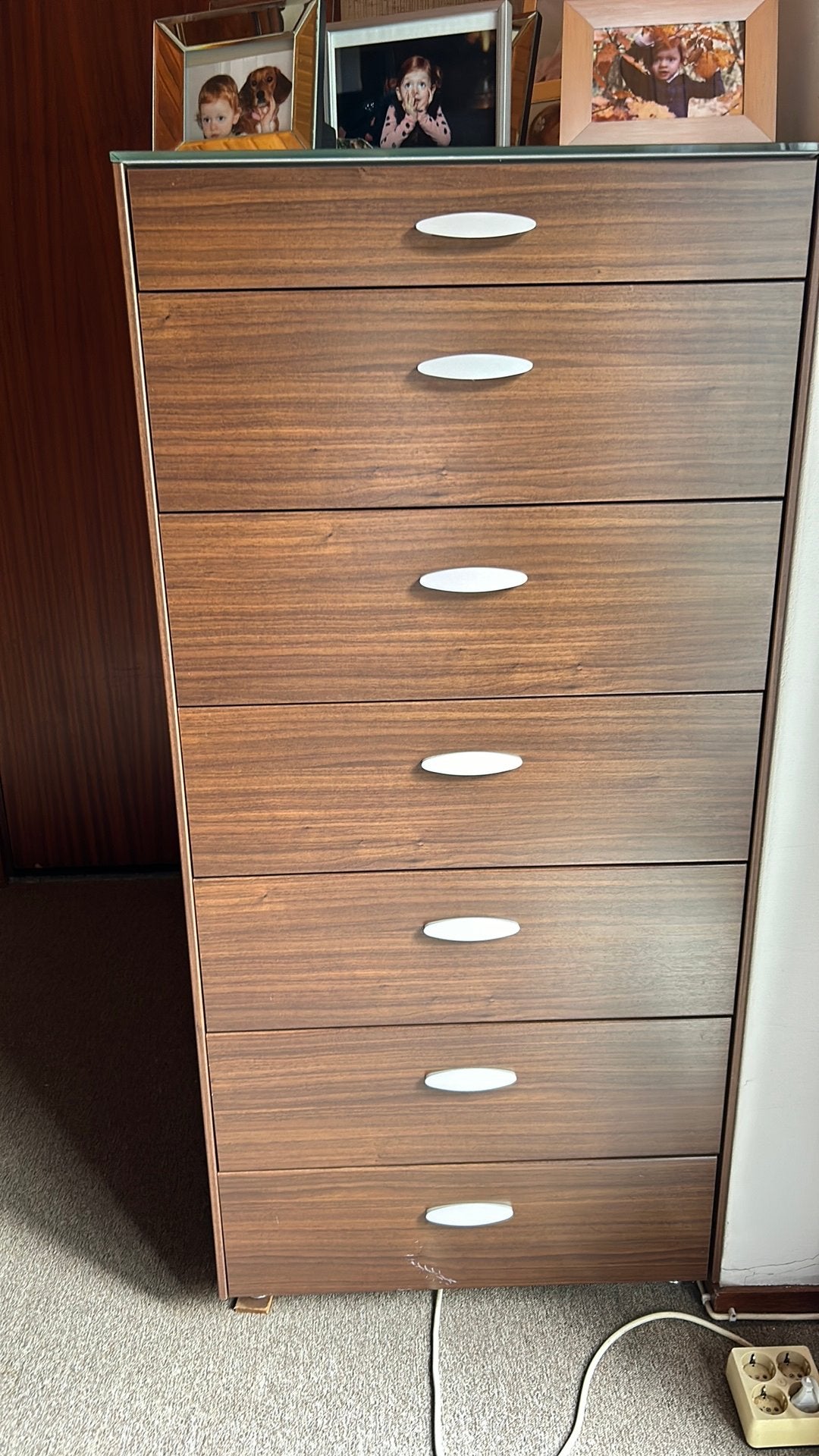 Houten fineer italiaans dedign ladekast met glasplaar, Huis en Inrichting, Kasten | Ladekasten, Ophalen, 5 laden of meer, 50 tot 100 cm
