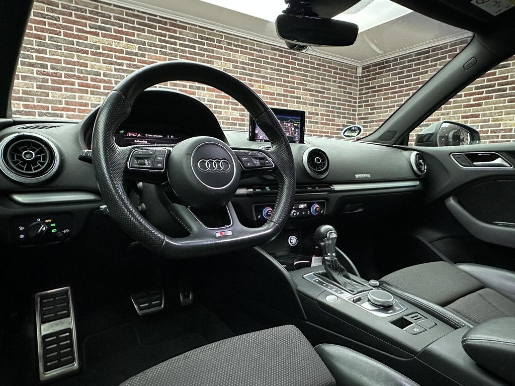 Audi A3 Sportback 40 e-tron S-Line | Adaptive cruise| Keyles, Auto's, Gebruikt, 4 cilinders, Leder en Stof, Zwart