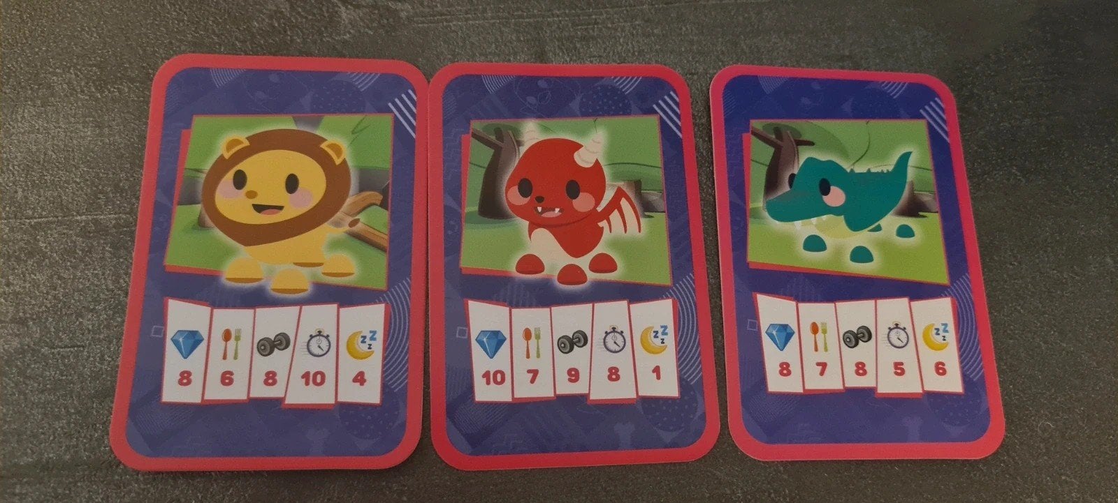 3x adopt me kaarten, Ophalen of Verzenden, Zo goed als nieuw, Meerdere kaarten