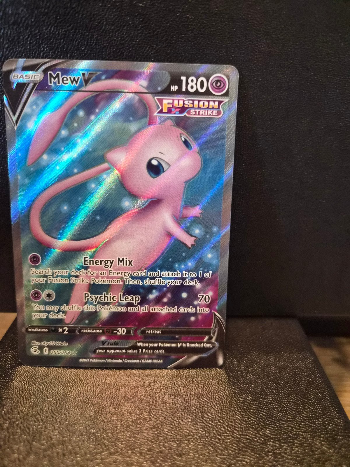 Mew V Fusion Strike Pokémon Kaart - Zo goed als nieuw, Ophalen of Verzenden, Zo goed als nieuw, Losse kaart, Foil