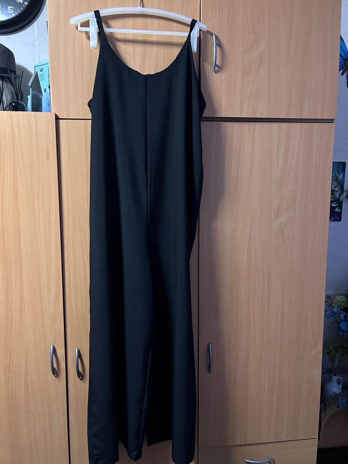 Nieuwe zwarte Emery Rose maxi jurk met spaghettibandjes, Zwart, Maat 46/48 (XL) of groter, Nieuw, Ophalen of Verzenden