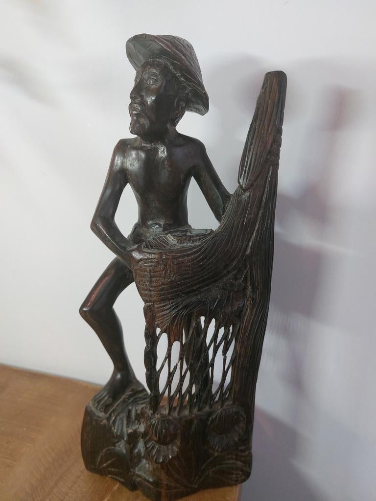 Vintage Houtsnijwerk Man met Mand - 30 cm hoog, Antiek en Kunst, Kunst | Beelden en Houtsnijwerken, Houtsnijwerk, Ophalen of Verzenden