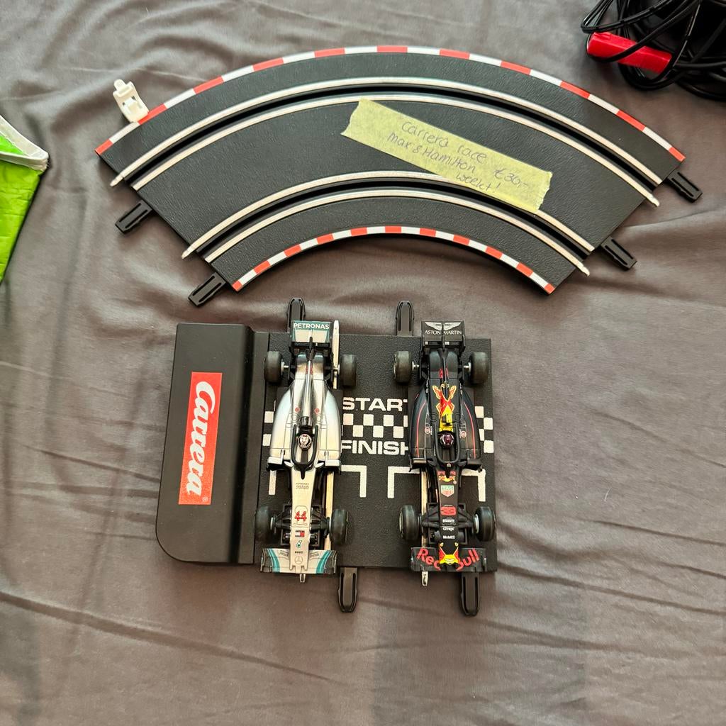Carrera racebaan met Max Verstappen en Lewis Hamilton auto's, Ophalen of Verzenden, Gebruikt, Elektrisch, Carrera