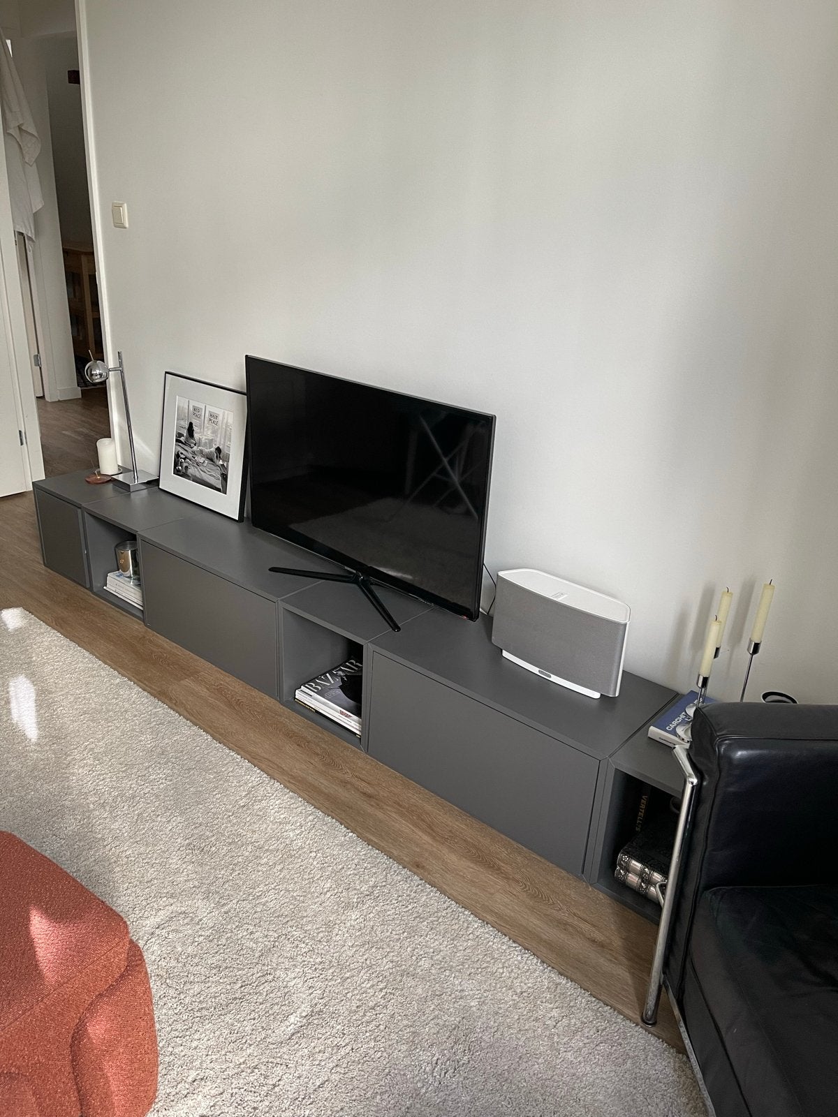 Foto 2 van TV-meubel/dressoir