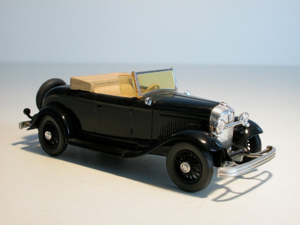 Eligor 1/43, 1932 Ford V8 Roadster, Ophalen of Verzenden, Zo goed als nieuw, Auto, Overige merken