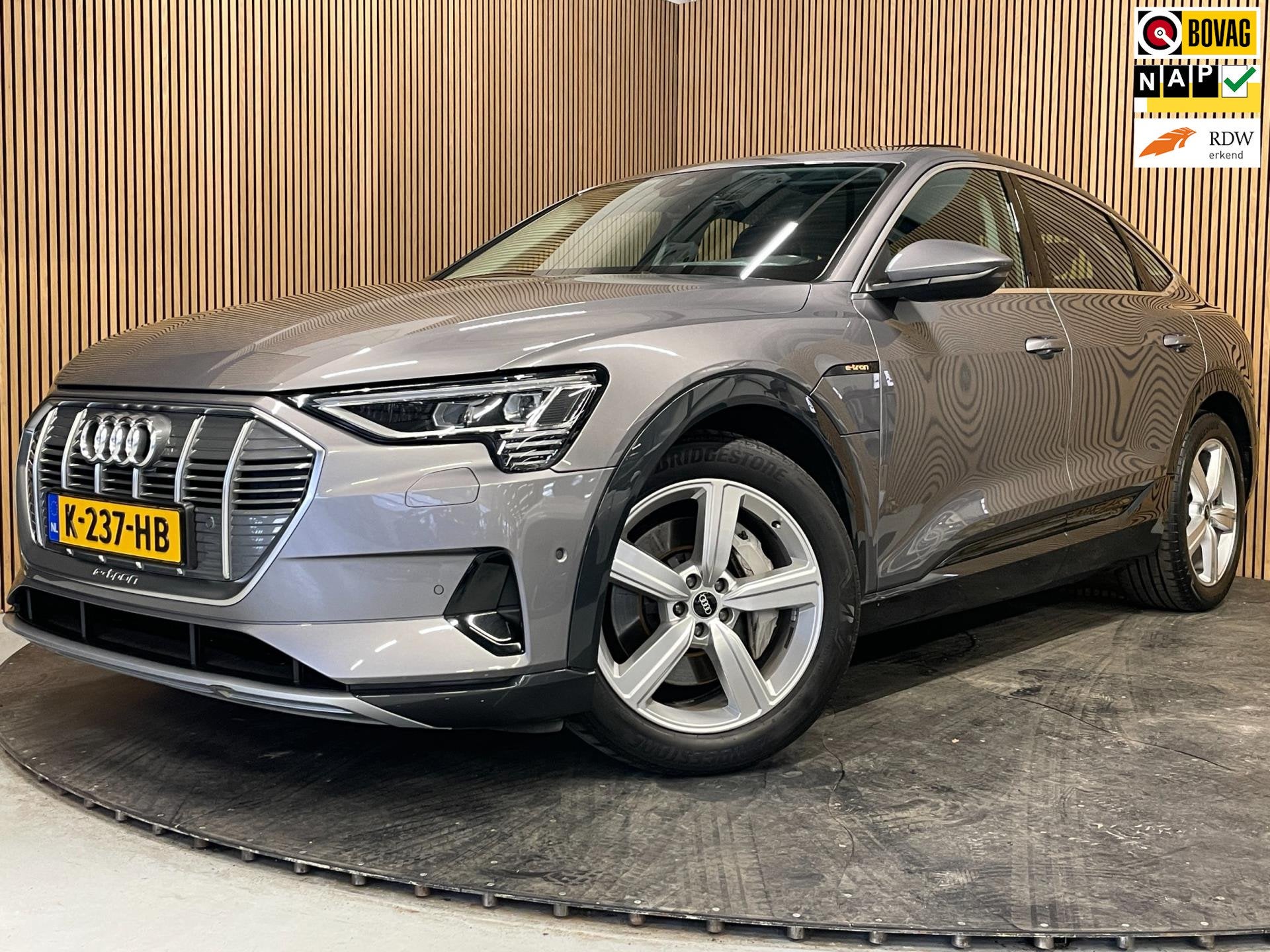 Audi E-Tron Sportback 55 Quattro Business Plus 95 kWh|90%SOH, Auto's, Automaat, 131 €/maand, Zwart, 95 kWh