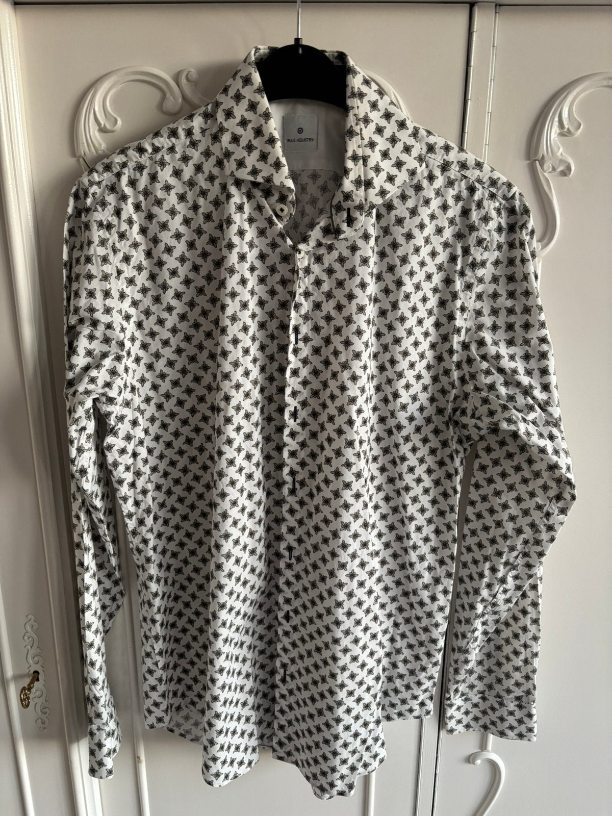 Nieuw overhemd merk Blue Industry maat L, Kleding | Heren, Overhemden, Ophalen of Verzenden, Nieuw, Overige kleuren, Halswijdte 41/42 (L)