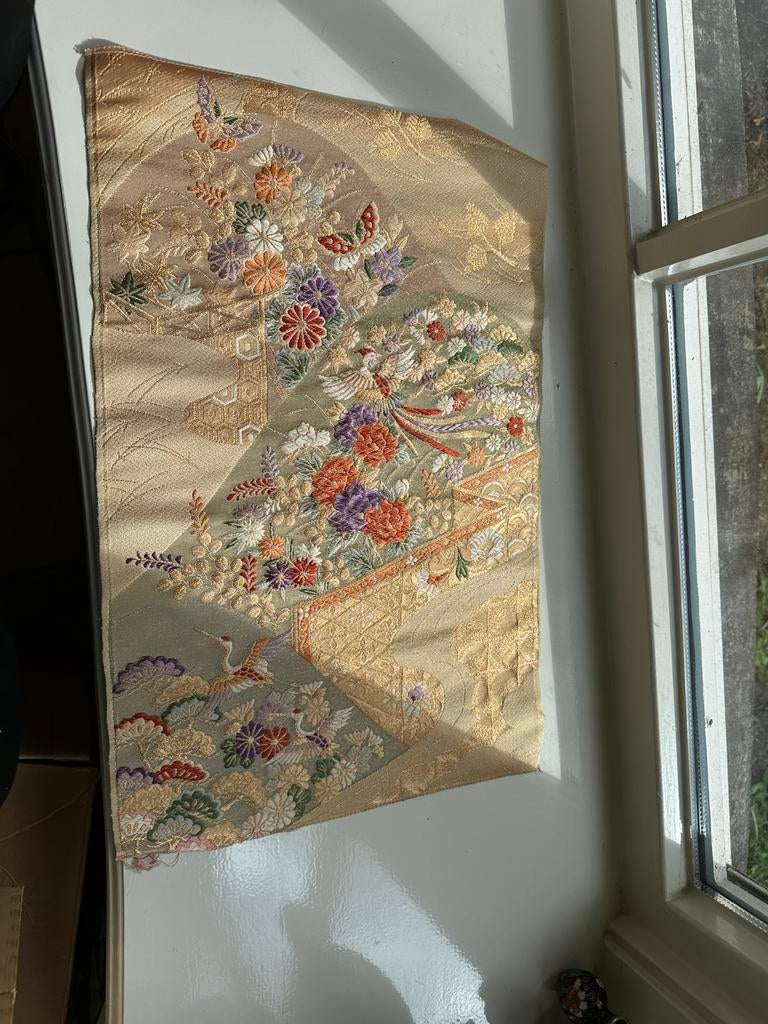 vintage zijden Japanse kimono fukuro-obi met goudborduursel, Ophalen