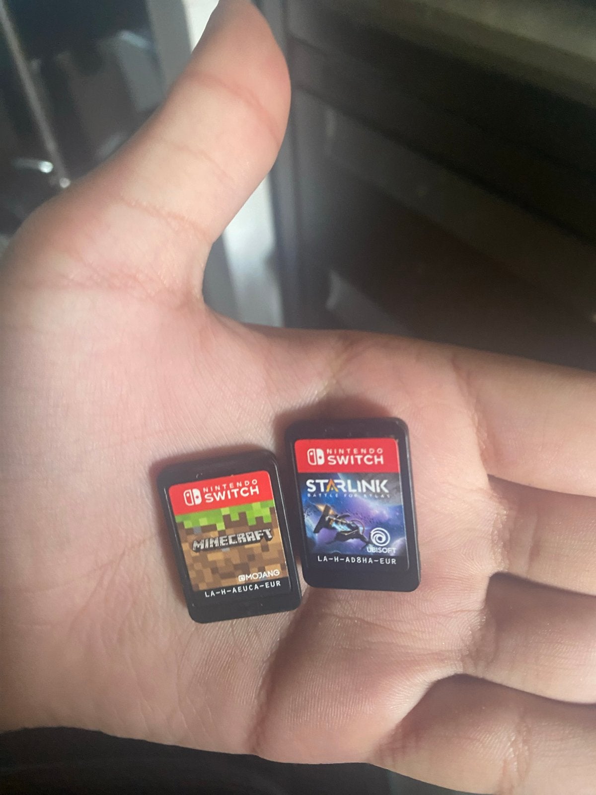 Nintendo Switch hoesje met Minecraft en Starlink games, Gebruikt, 1 speler, Vanaf 7 jaar, Ophalen