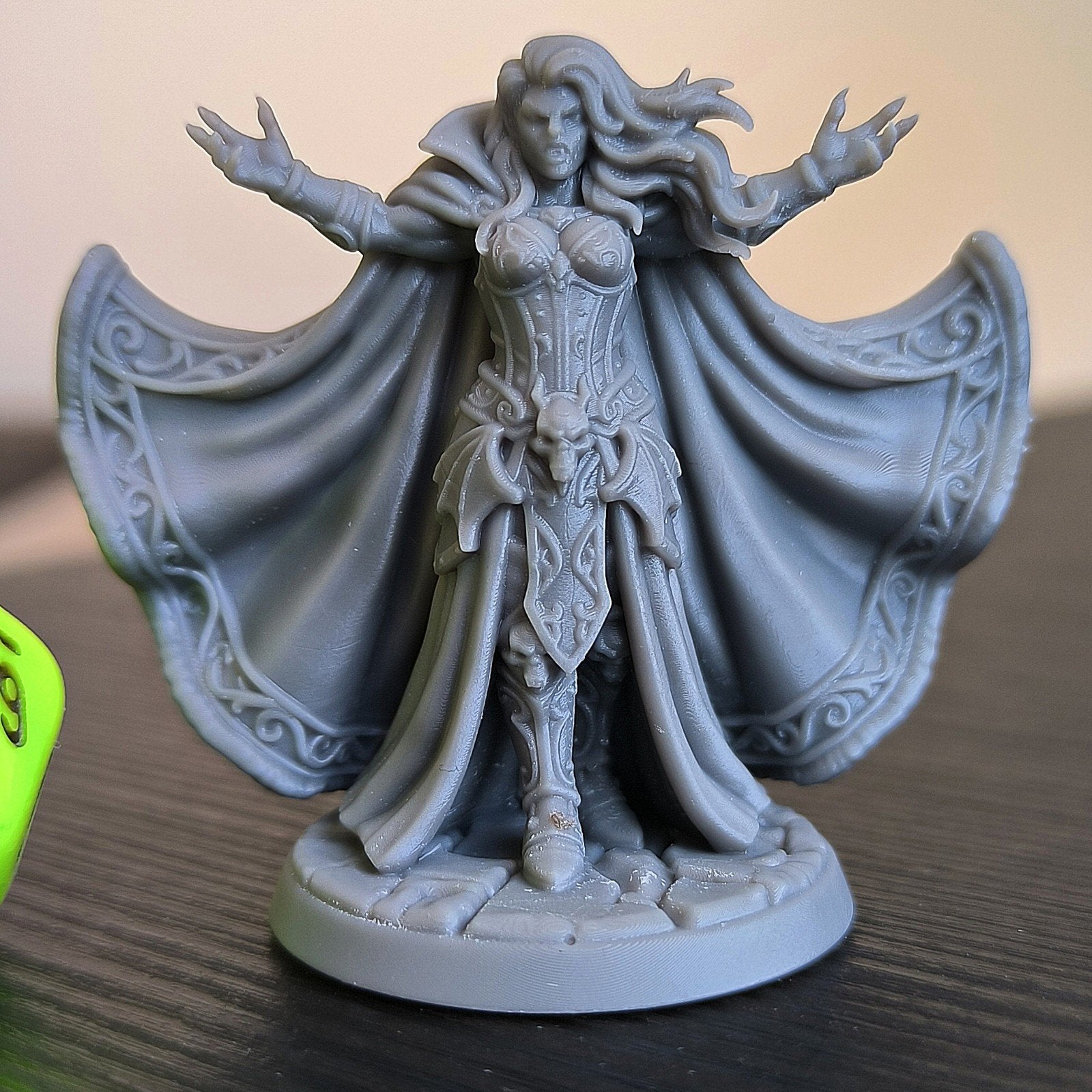 Vampire woman Miniature D&D HQ dungeon's and dragons, Ophalen of Verzenden