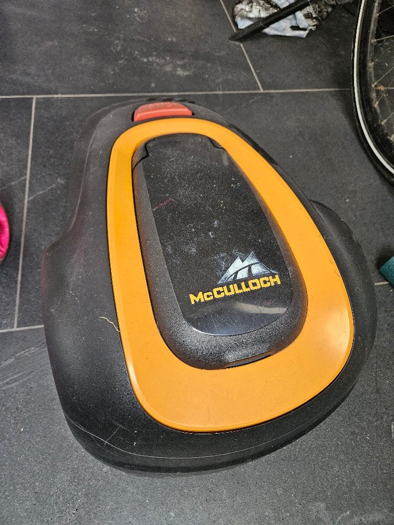 Robotmaaier, Tuin en Terras, Robotmaaiers, Ophalen, Gebruikt, Minder dan 20 cm, McCulloch