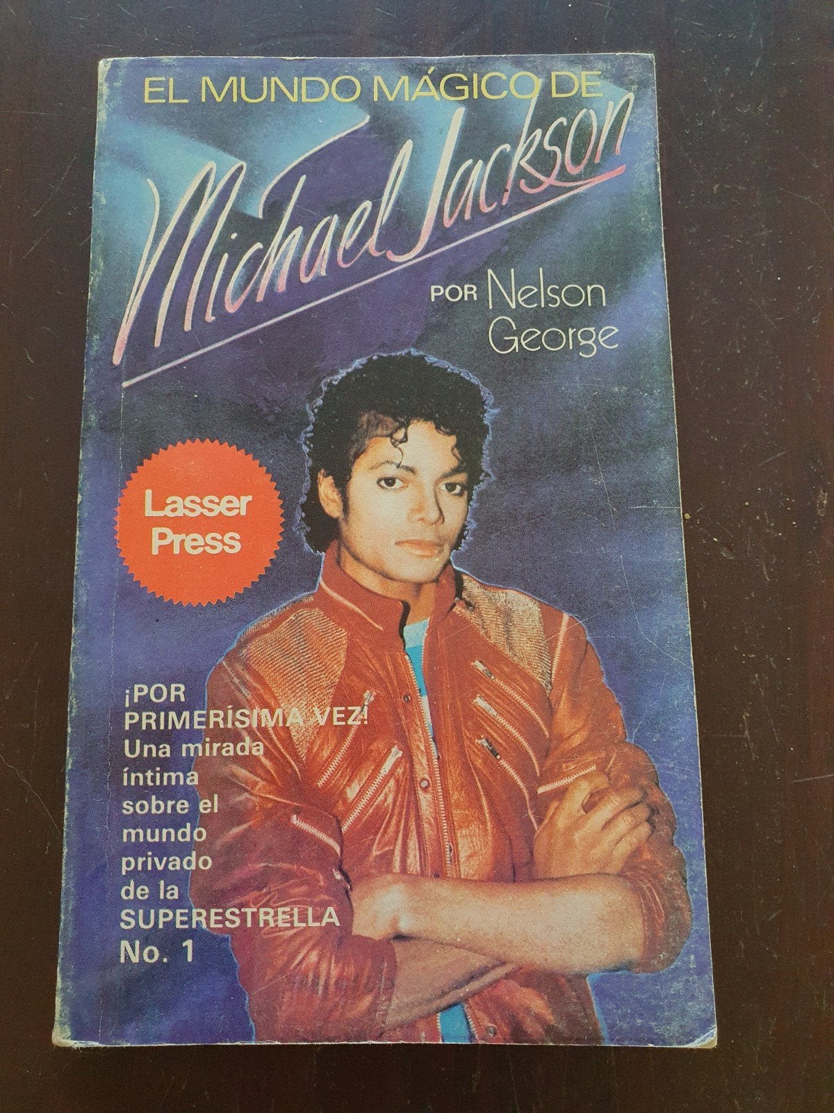 Spaans Michael Jackson boekje!, Artiest, Ophalen of Verzenden, Nelson George, Gelezen