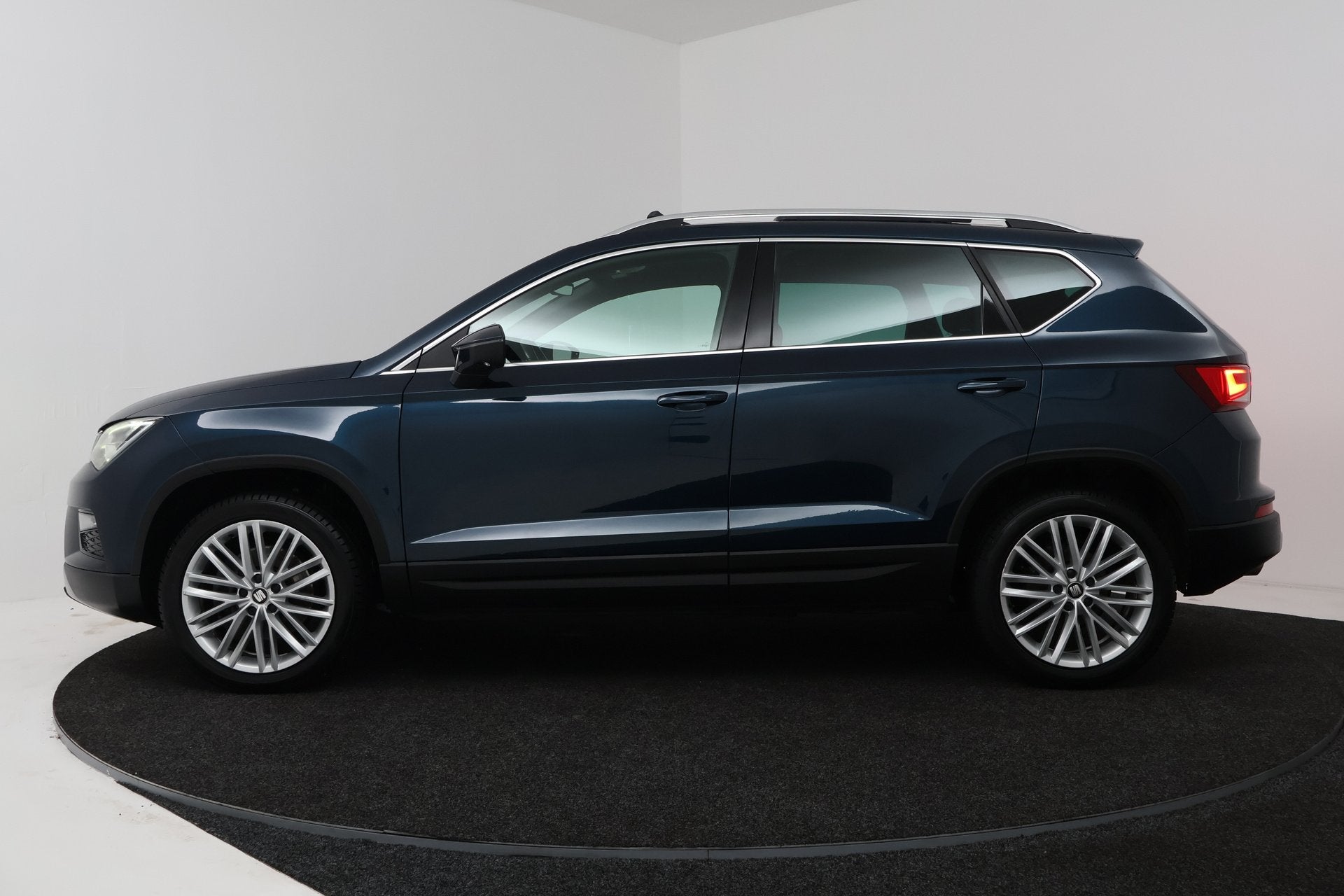 SEAT Ateca 1.4 EcoTSI Xcellence (PANORAMADAK, CAMERA, STOELV, Auto's, Seat, Gebruikt, 4 cilinders, 150 pk, Blauw