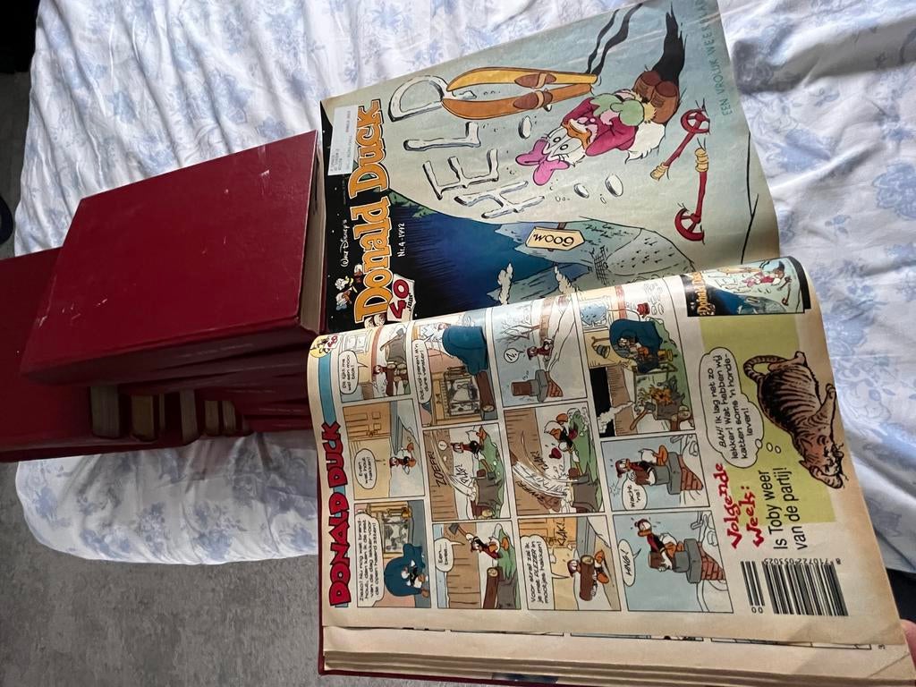Diverse jaargangen oude Donald Ducks, netjes ingebonden, Boeken, Meerdere stripboeken, Ophalen, Gelezen