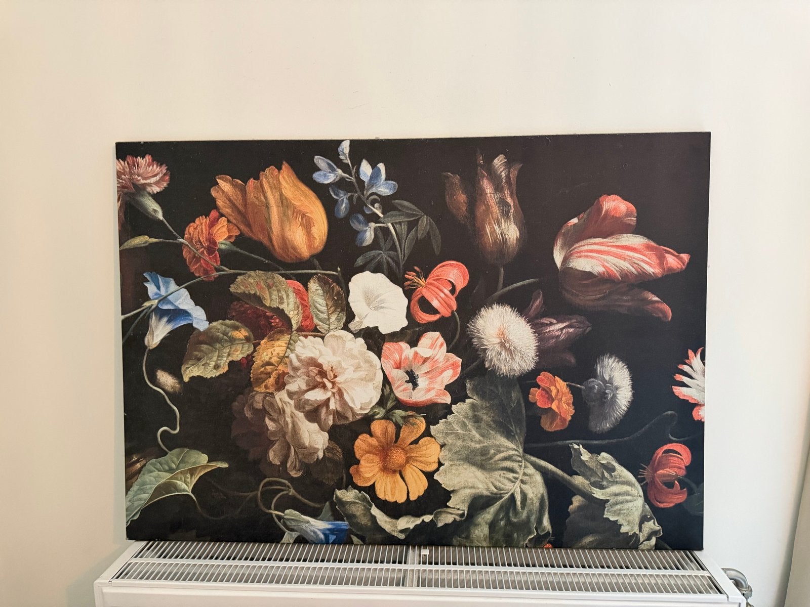 GRATIS Schilderij met bloemenstilleven, donkere achtergrond, Ophalen, 50 – 75, Gebruikt, Schilderij