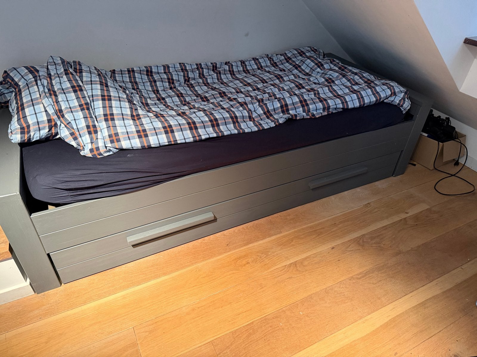 Woood bed Dennis met lade en Tempur bedbodem, Ophalen, Gebruikt, 90 cm, Eenpersoons