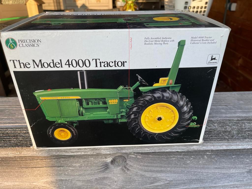 John Deere 4000 Precision Classics Ertl 1/16, Overige merken, 1:32 tot 1:50, Overige typen, Ophalen of Verzenden