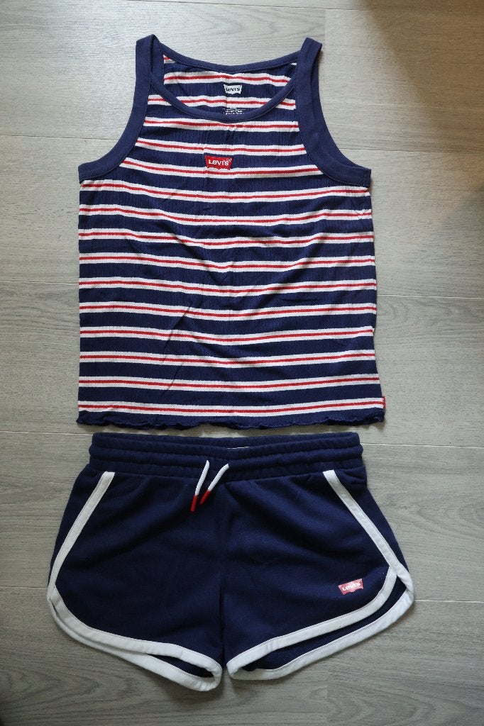 Mooi Levi's broekje en shirtje 164, Ophalen, Zo goed als nieuw, Meisje, Shirt of Longsleeve