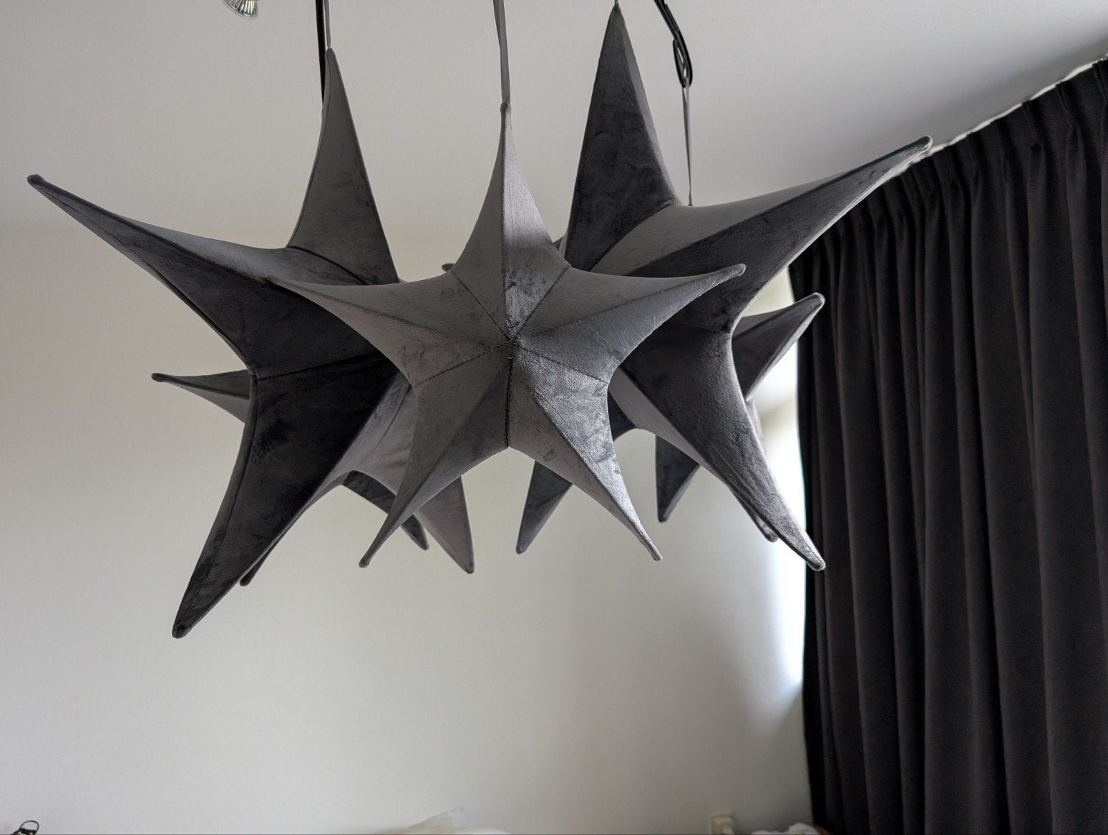 Set van 5  Grijze Velours Sterren Decoratie, Ophalen of Verzenden, Zo goed als nieuw