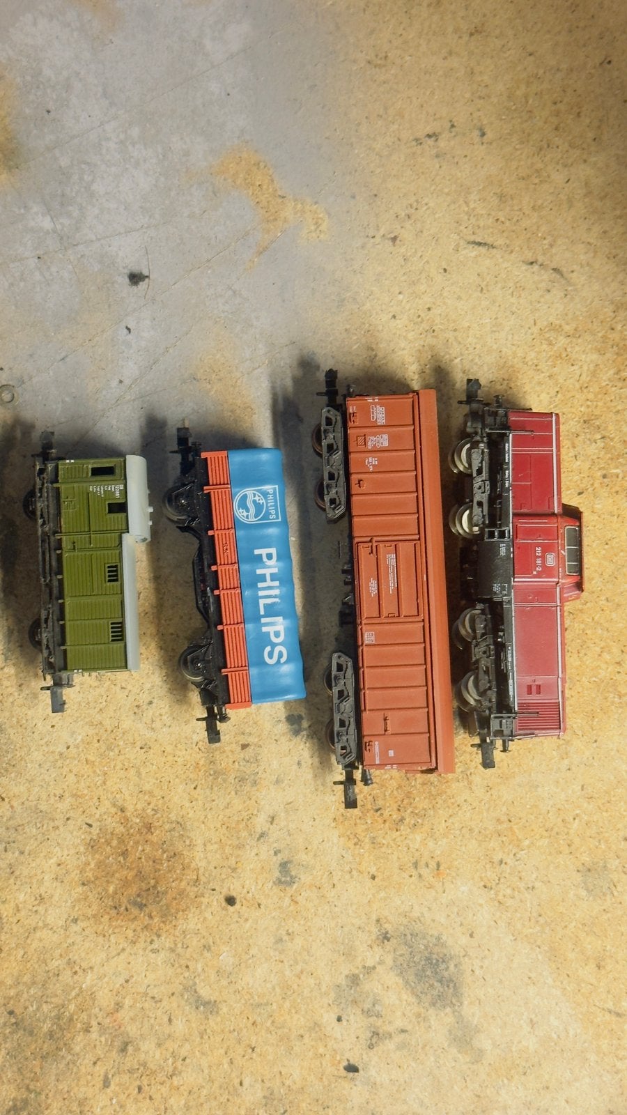Fleischmann/Minitrix v100 met goederenset | 1/160 N spoor, Gebruikt, Fleischmann, Ophalen of Verzenden, Analoog