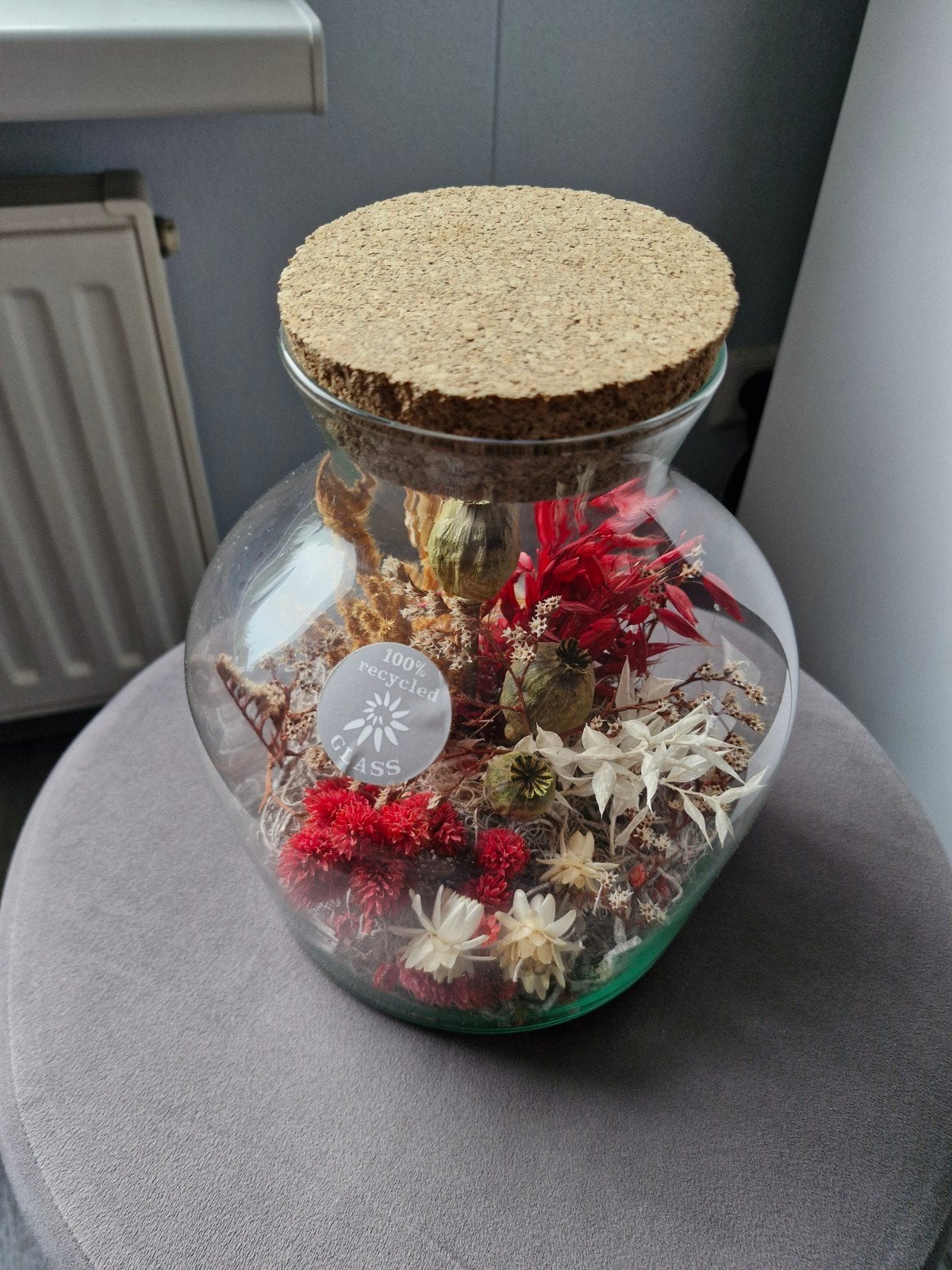 Decoratieve glazen pot met kurk en gedroogde bloemen, Ophalen of Verzenden, Zo goed als nieuw
