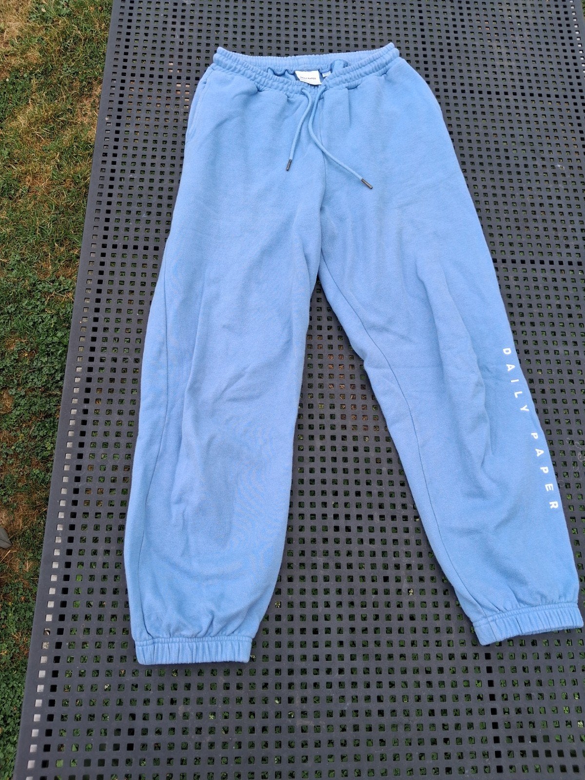 Daily Paper Joggingbroek Blauw Maat S 100% Katoen, Blauw, Daily Paper, Ophalen of Verzenden, Zo goed als nieuw