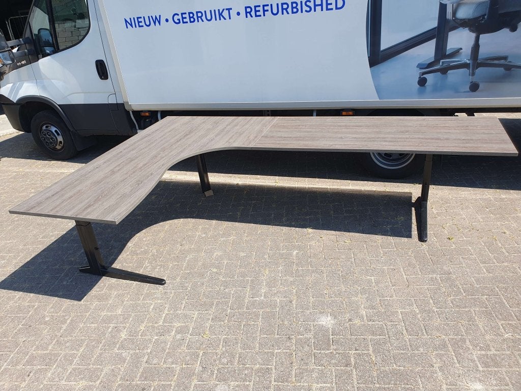 Grote Ahrend hoekbureaus met nieuwe bladen 200x 240/320, Huis en Inrichting, Bureaus, In hoogte verstelbaar, Ophalen of Verzenden