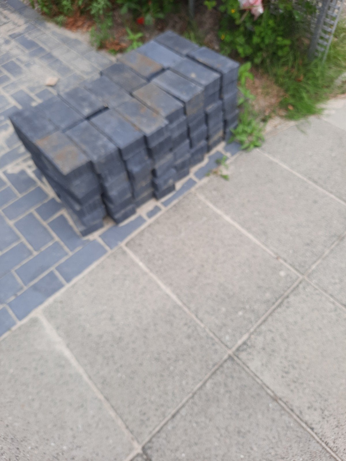 Nieuwe betontegels/klinkers - 20x10x6 cm 96 stuks gratis, 60 cm of meer, Nieuw, Ophalen of Verzenden, 10 m² of meer