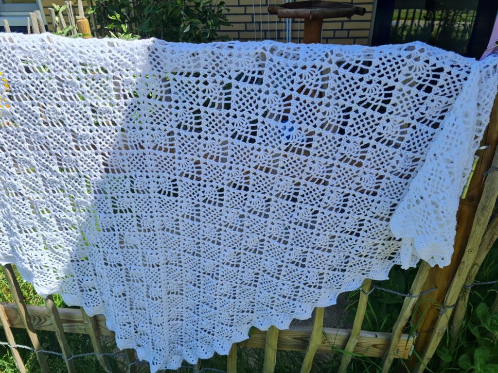 Handgemaakte witte gehaakte omslagdoek, Handgemaakt, Ophalen of Verzenden, Nieuw