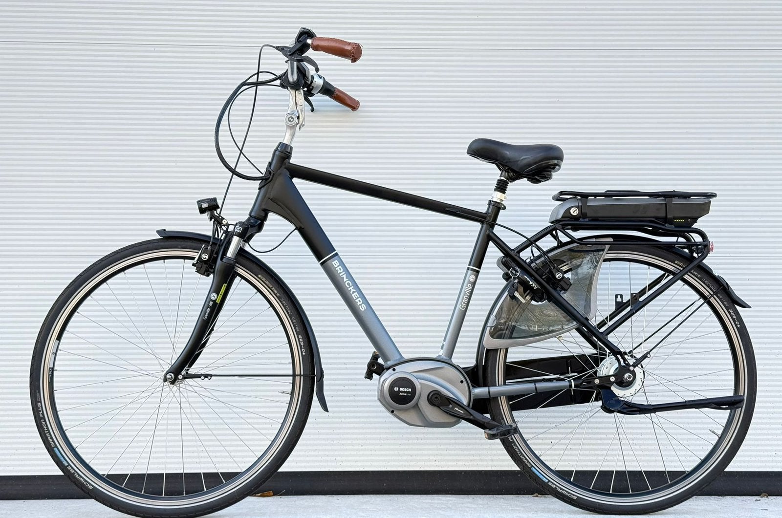 Nette elektrisch herenfiets Brinckers bosch middenmotor, 55 tot 59 cm, Ophalen, Zo goed als nieuw, Overige merken