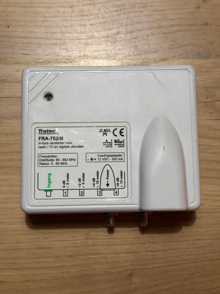 Tratec FRA-752/N Coax Versterker voor Radio/TV, Ophalen of Verzenden, Gebruikt, Overige kabels