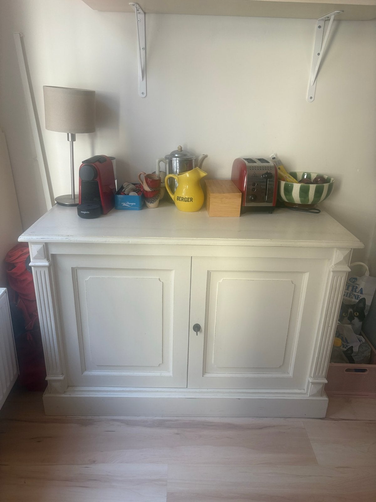 Crème dressoir met twee deuren, Ophalen, Gebruikt, 100 tot 150 cm, 25 tot 50 cm