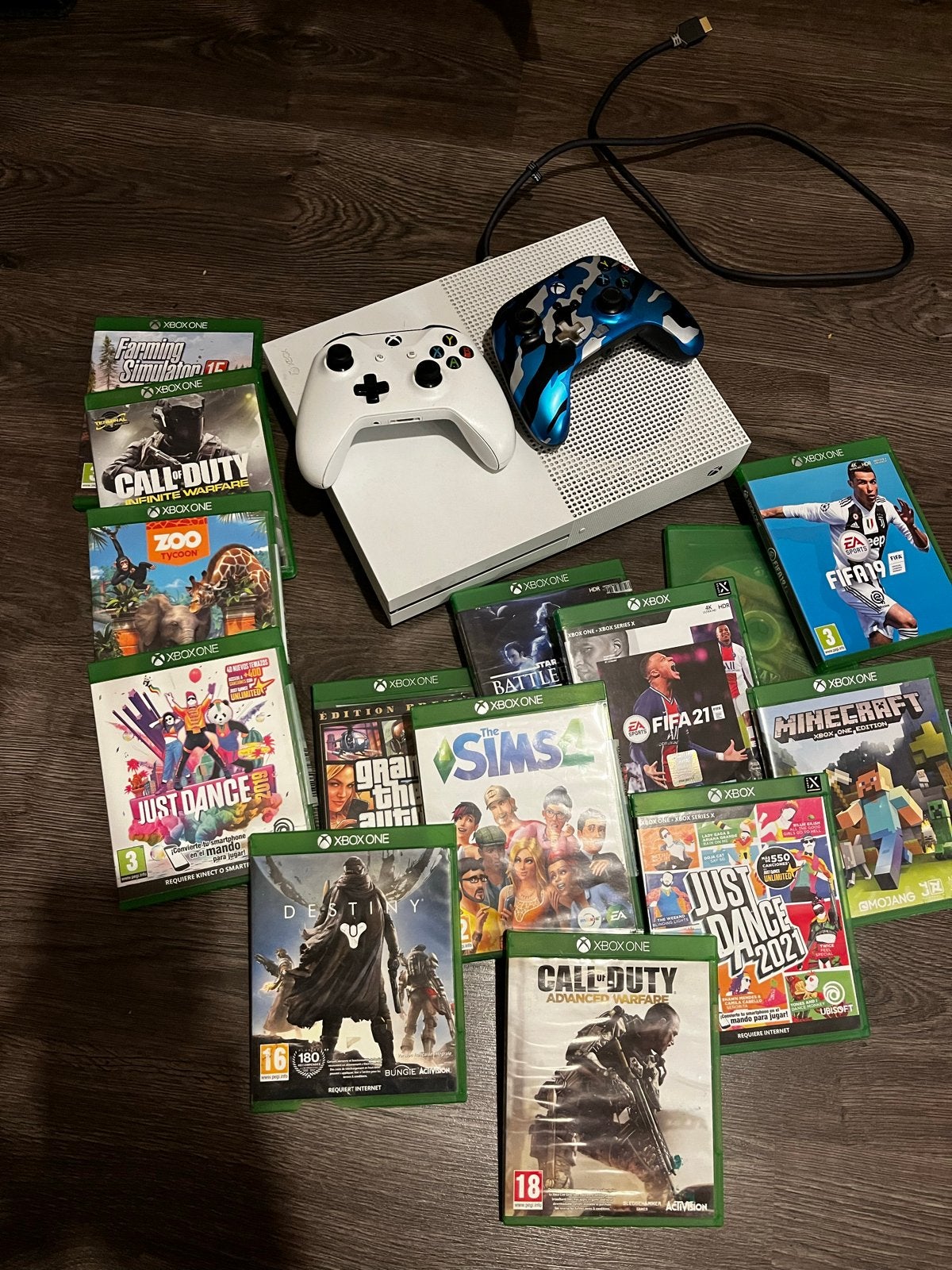 Xbox One S met veel games en 2 controllers, Spelcomputers en Games, Ophalen, Met 2 controllers, Xbox One S, Gebruikt
