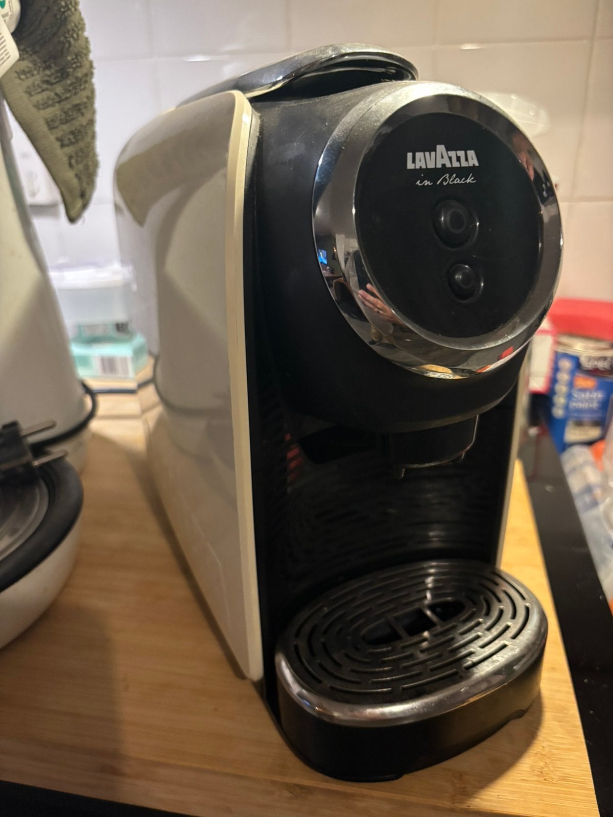 Lavazzo, Witgoed en Apparatuur, Koffiezetapparaten, Ophalen of Verzenden, Zo goed als nieuw, Koffiemachine