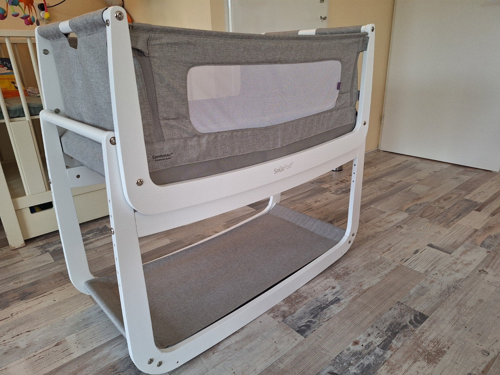 SnüzPod4 Co-Sleeper Wieg - Wiegenfunctie & Refluxstand, Ophalen, Gebruikt, Wieg