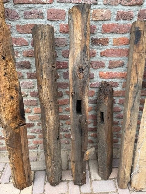 10 antieke eikenhouten balken, verschillende afmetingen, Ophalen, Gebruikt, Eiken, 50 mm of meer
