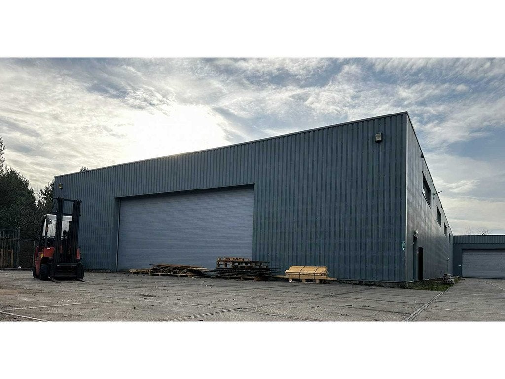 Demontabele Bedrijfspanden ca. 2000m2