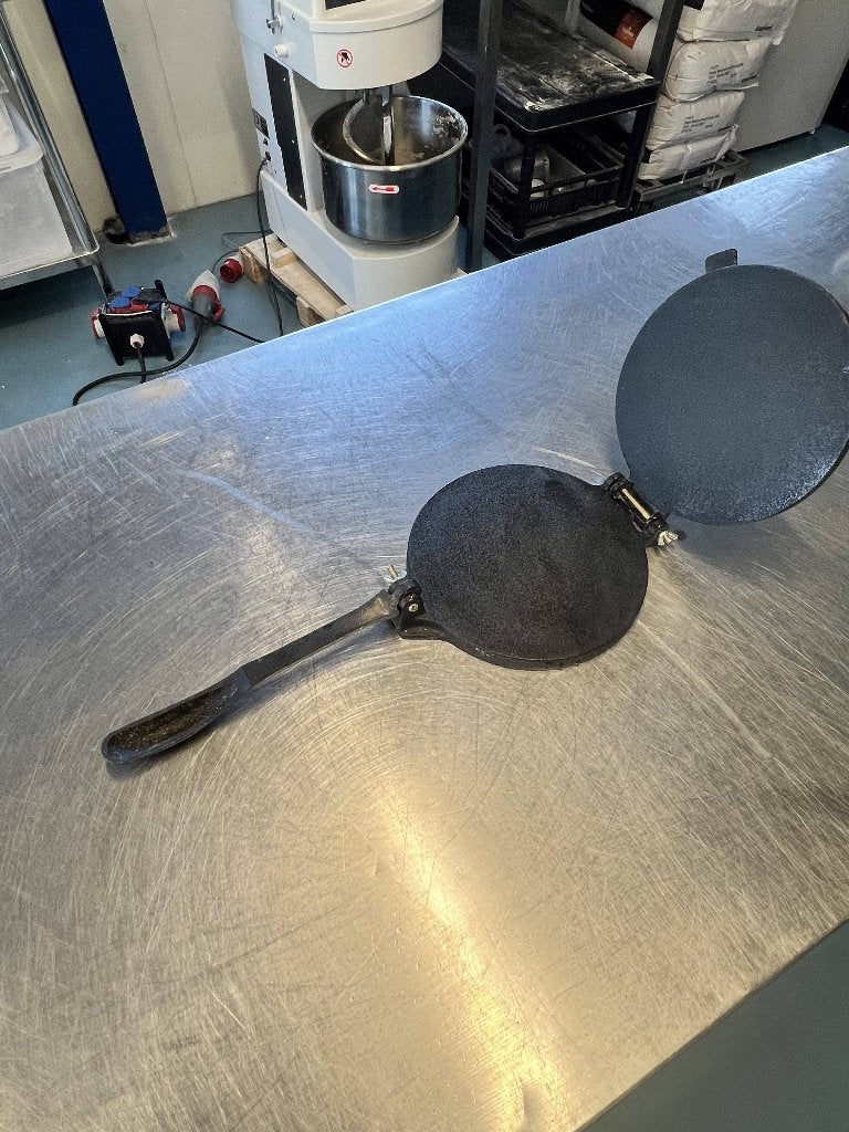 StarBlue gietijzeren tortilla pers / bakvorm, 25 cm, Ophalen, Gebruikt, Gietijzer, Overige typen