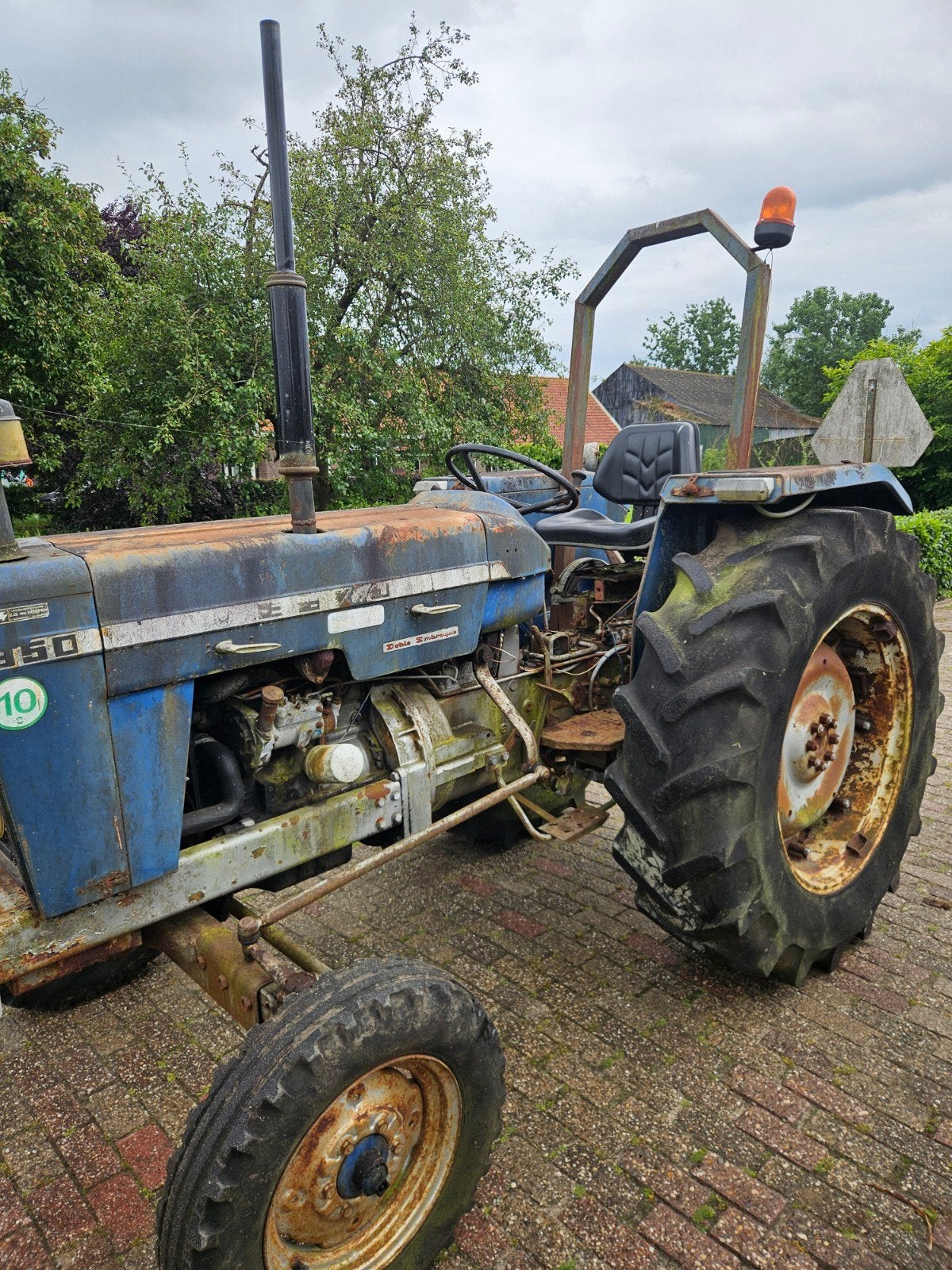 Ebro 350 trekker , tractor, Ophalen, Gebruikt