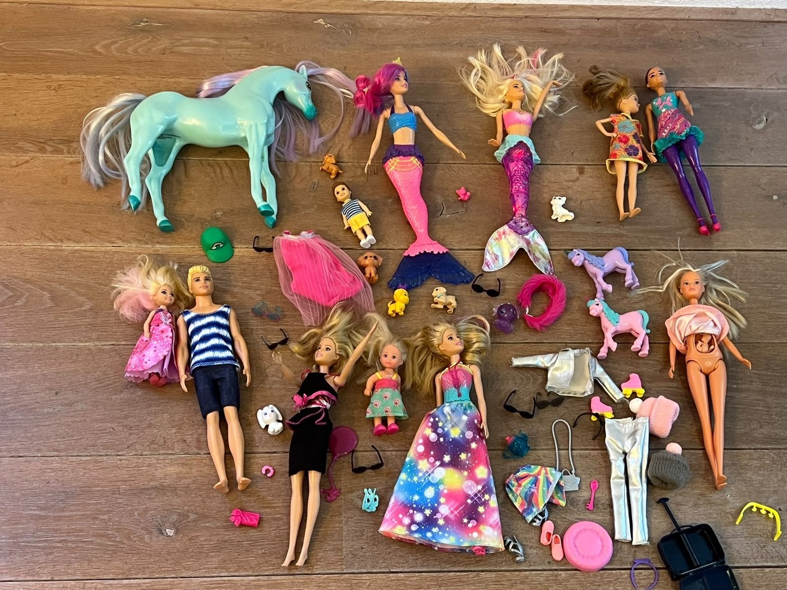 Collectie Barbie en andere poppen met accessoires, Ophalen of Verzenden, Gebruikt, Barbie