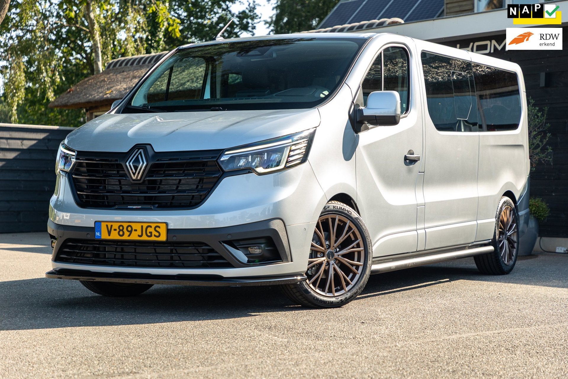 Renault TRAFIC 2.0 Blue dCi EDC 170 T29 L2H1 Extra Dubbele C, Auto's, Bestelauto's, Stof, 4 cilinders, Renault, Bedrijf