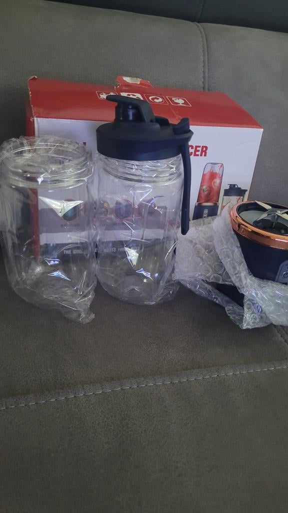 Draagbare Mini Juicer Blender - Nieuw in Doos, Ophalen of Verzenden, Nieuw, Elektrisch, Sapcentrifuge