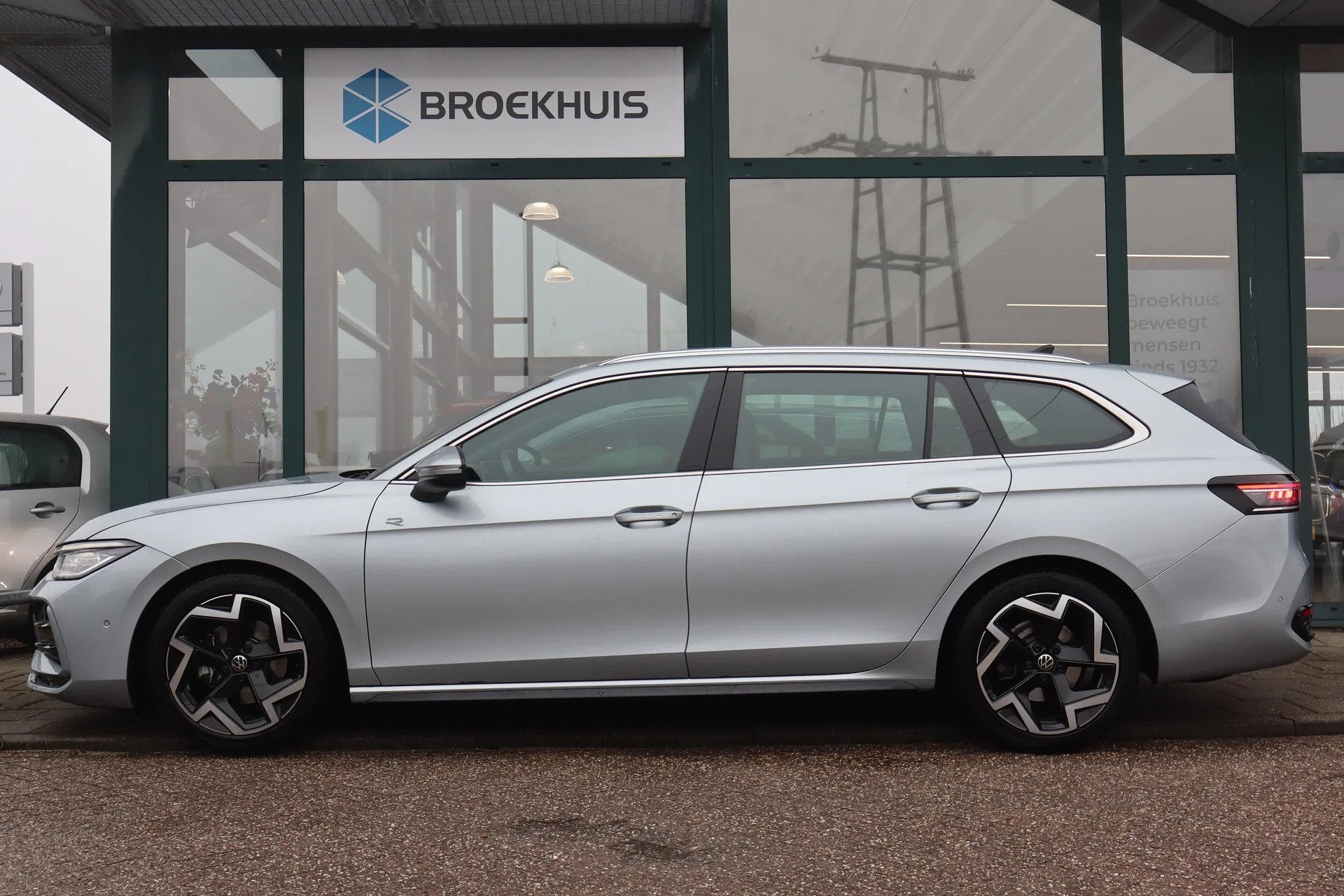 Volkswagen Passat Variant 1.5 eTSI R-Line Business, 4 cilinders, 150 pk, Origineel Nederlands, 1600 kg