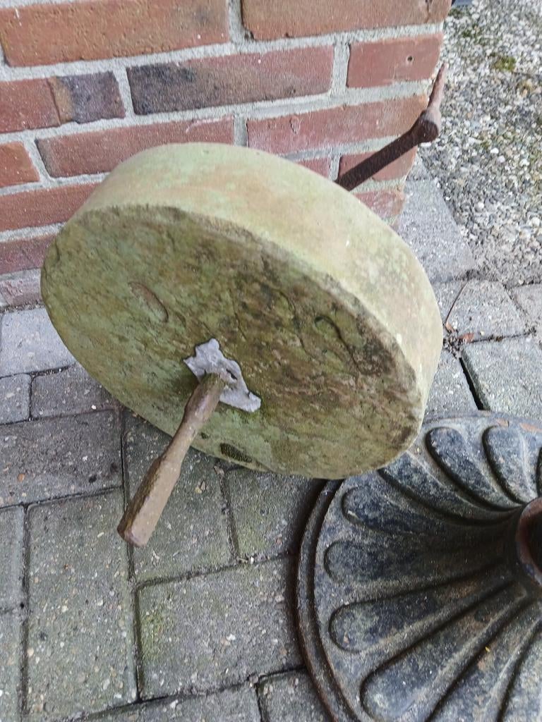 Molen-/slijpsteen, Antiek en Kunst, Ophalen