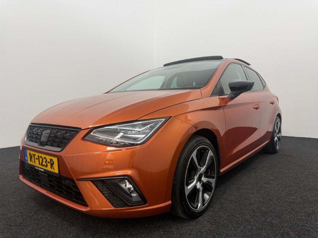 Seat Ibiza FR Business Intense | Panorama | Cruise | Apple, Auto's, Seat, 40 €/maand, Zwart, Ibiza, Origineel Nederlands