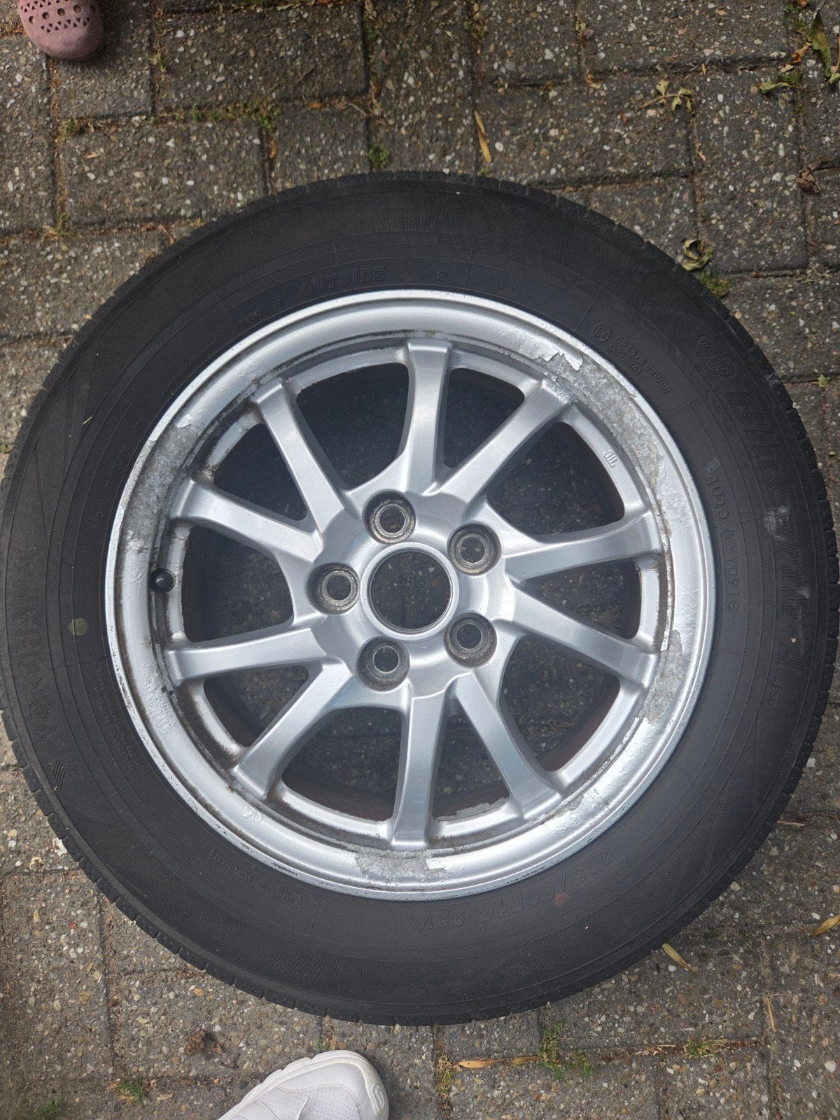 Toyota Prius Plus velgen 16 inch met gebruikte banden, Auto diversen, Wieldoppen, Ophalen of Verzenden